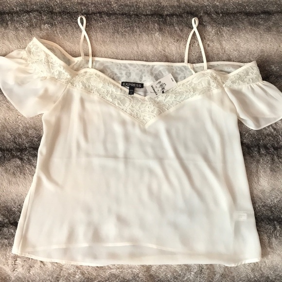 Express Off the shoulder top NWT - Picture 1 of 1